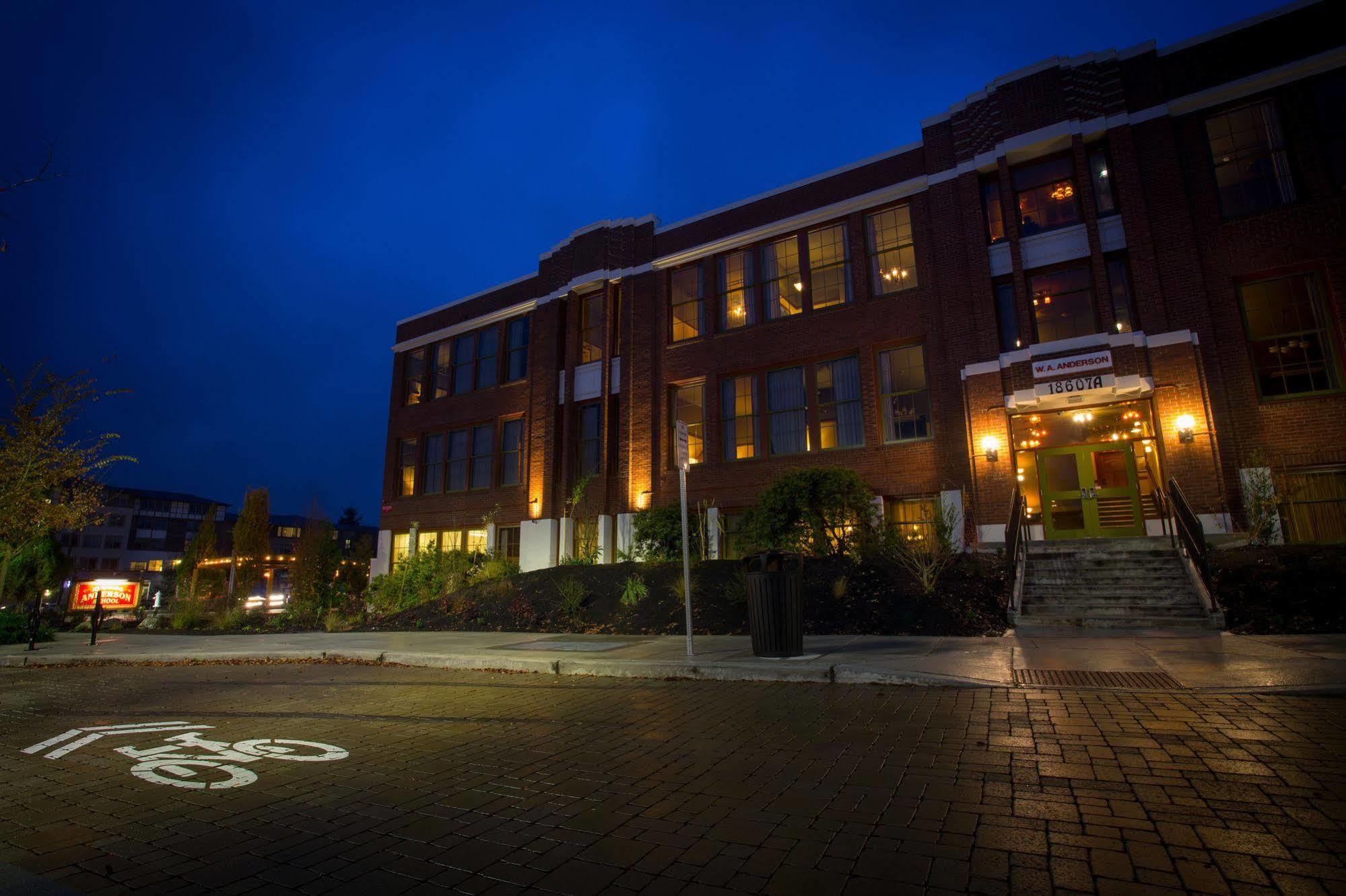 Mcmenamins Anderson School Hotel Bothell Exterior foto